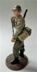 W. Britain U.S. 101st Airborne Infantryman in M-43 No.1 Winter 1944-45 Figure